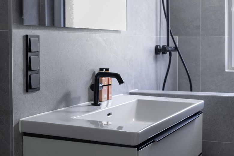 Ihr neues Zuhause zwischen Mitte und Kreuzberg – Hochwertig modernisiert in begehrter Lage – Designwaschbecken
