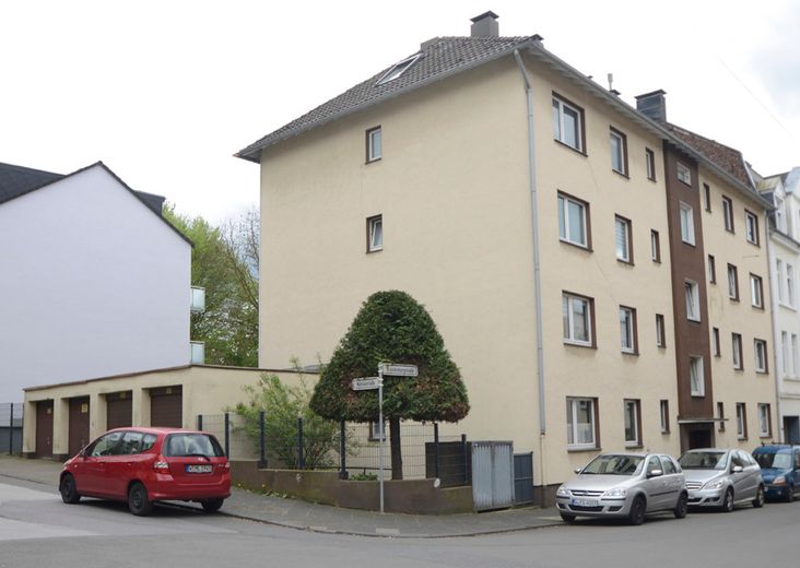5 Zimmer Maisonett-Wohnung mit 2 Bädern und ca. 124 m² Wohnfläche im beliebten Langerfeld – Aussenansicht Vorderseite