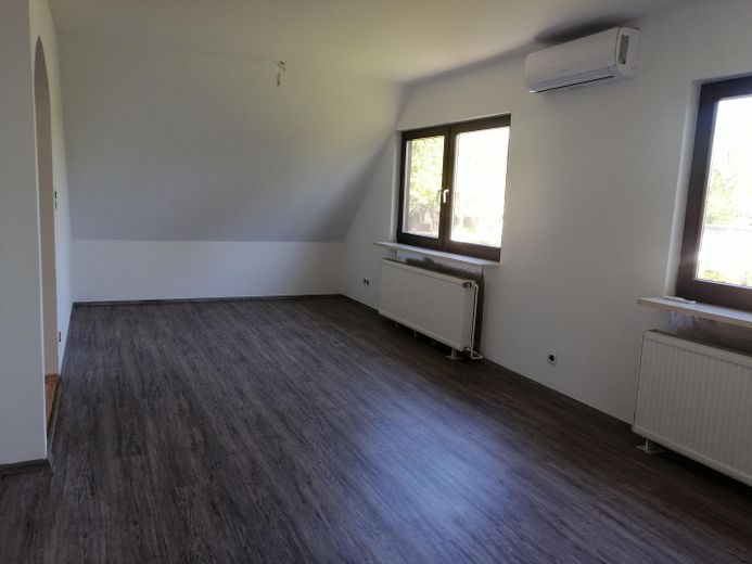 RESERVIERT Einfamilienhaus Massivhaus Einliegerwohnung ruhige Wohnlage Keller Garten – OG Wohnen 2