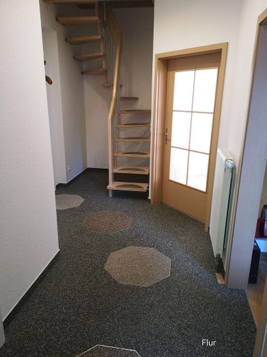 Bright office premises in a quiet location in 13467 Berlin-Hermsdorf – Flur mit Treppe 