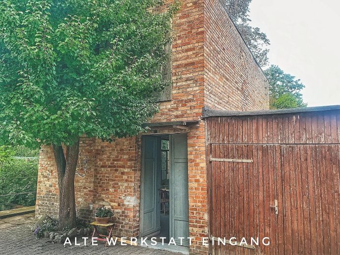 Maison à colombages avec cour intérieure, atelier et garage – vieille ville d’Uelzen, sans commission – Werkstatt Eingang