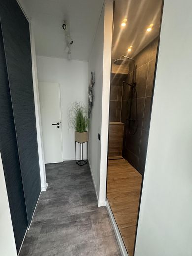 Möblierte Loft-Wohnung in zentraler Lage von Neckarsulm – Badezimmer