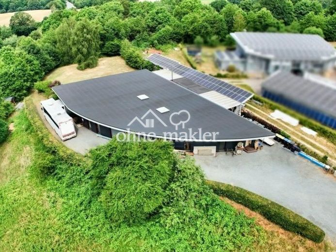 Architektonisches Wohn- und Geschäftsgebäude im wohnbegehrten Bordesholm – Foto 1