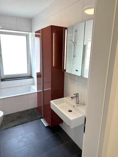 Rarità nella valle del Mühlbach – completamente ristrutturata vicino all'Ospedale universitario di Essen – Badezimmer EG