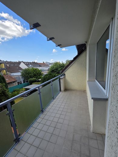 2,5 Raum Citylage, Erstbezug nach Sanierung, Balkon, Bad: Wanne + Dusche + Fenster, Dämmung – Balkon