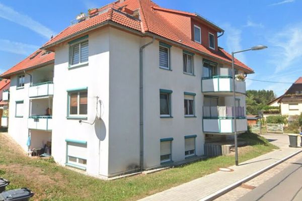 3-Raumwohnung mit Terrasse und Stellplatz