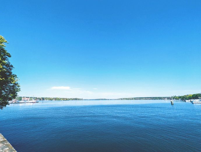 Renoviertes DG in Wannsee – bezugsfrei & provisionsfrei, ideal zur Eigennutzung oder Kapitalanlage – Großer Wannsee