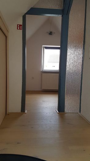 Blick v. SZ in die Ankleide