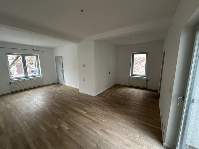 Besonderes Schmuckstück mit Atmosphäre – Wohnzimmer Vorderhaus