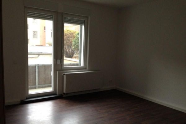 Accogliente appartamento di 3 locali con cucina componibile e balcone a Wandsbek