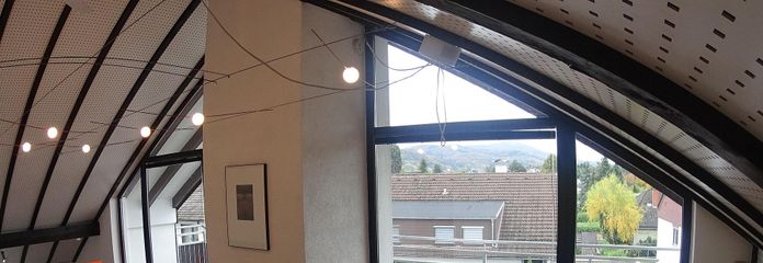 Wohnzimmer zum Südbalkon
