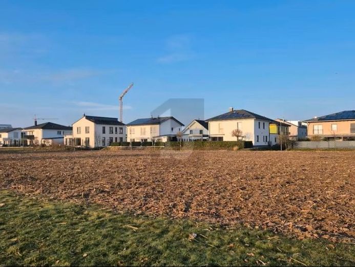 DEVELOPMENT POTENTIAL IN ÖTIGHEIM – Photo 1