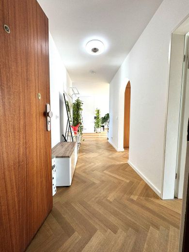 *PROVISIONSFREI* Helle 4-Raum-Wohnung mit 2 Balkonen in gepflegtem Haus – Flur