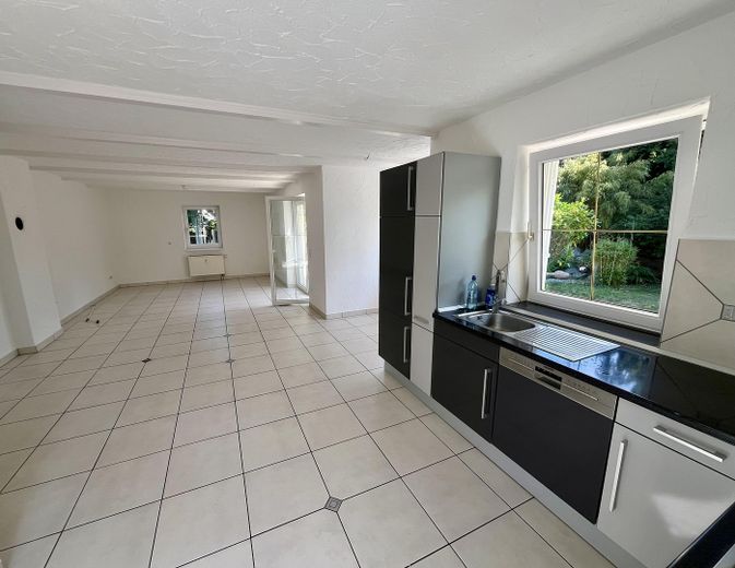 2 ZKB Gartenwohnung. Leben wie in einem Einfamilienhaus Garage Garten Keller alles neu! – Wohnen Essen