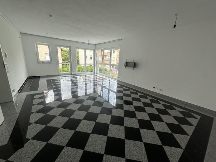 HN-Süd: 2-3 Zi., 95m², Maisonetten Whg.! – Wohnzimmer 1