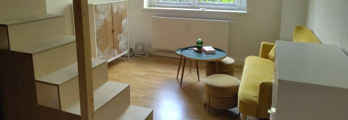 Blick v.Flur in großes Zimmer