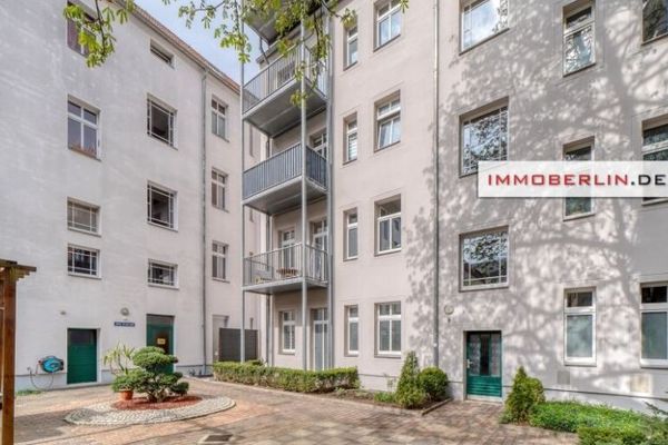 IMMOBERLIN.DE - 18 volte! Condominio ristrutturato in posizione privilegiata tra il parco e la Sprea