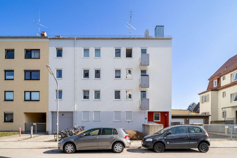 Erstbezug Kernsaniert | Helle 1-Zimmer Wohnung mit Balkon in München-Giesing – Hausansicht