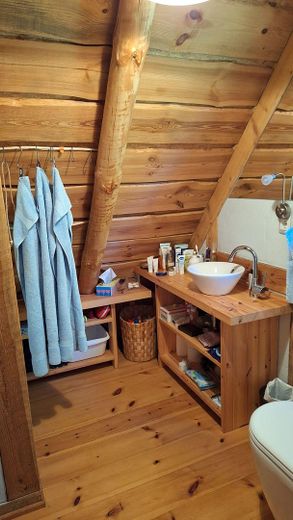 Bootshaus/ Wochenendhaus/Wassergrundstück – Bad oben