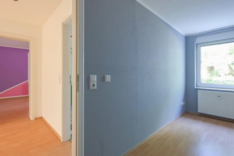 PROVISIONSFREI (Privatverkauf): Große 4-Zimmer-Wohnung in historischen Villa am Naturschutzgebiet – Foto 7
