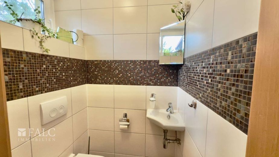 Ein zu Hause, das mitwächst-ideal für große Familien * Nähe Erfurt – Gäste -WC Ergeschoss