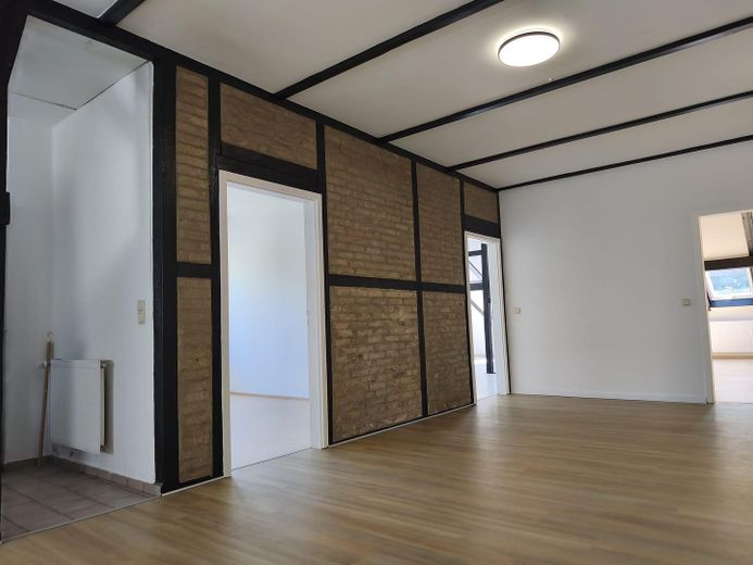 Charmante 3-Zimmer-Dachgeschosswohnung mit Garten – nur 2 Minuten zum Banter See – Diele 1