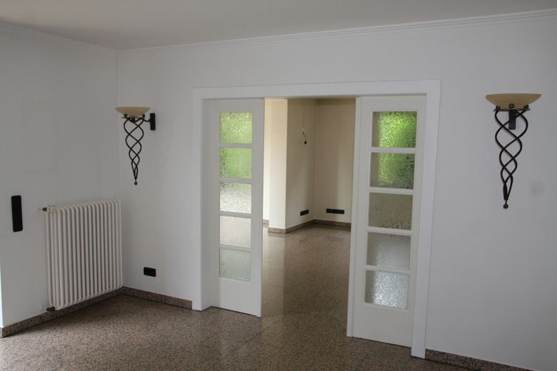 Esszimmer mit Blick zum WZ