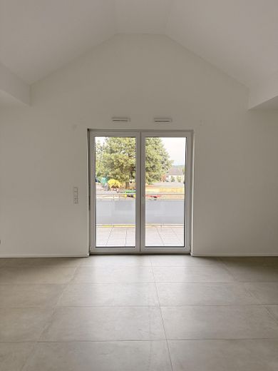 Moderne 73m², 2 ZKB Wohnung mit Balkon + neuer Küche – Foto 3