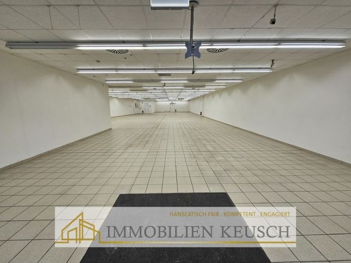 Große Gewerbefläche inkl. Lager in zentraler Lage mit hoher Kundenfrequenz – Foto 1