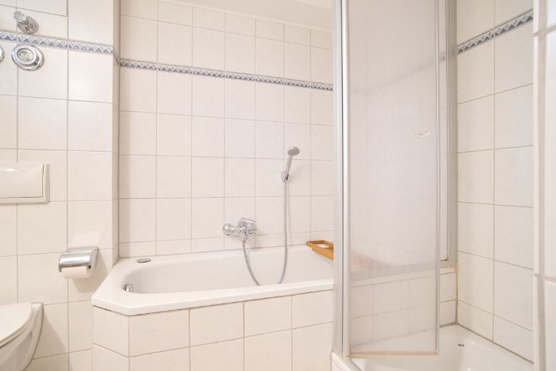 Großzügig und komfortabel: Familienwohnung, Erdgeschoss mit Gartenterrasse in Laufweite zur Ruhr Universität – 90901d440682fcd2f14486d77f9756a0b0b918a0.jpg