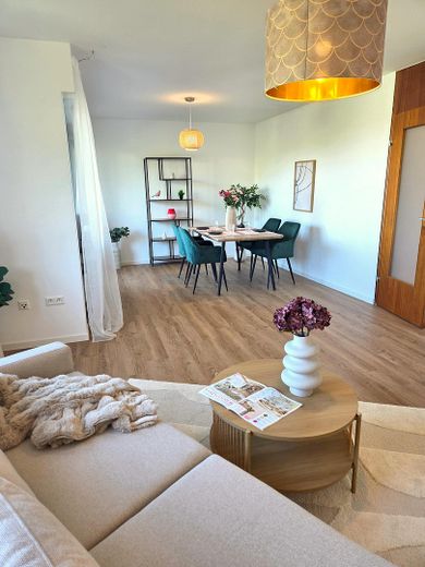 4 Zimmer Wohnung hochwertig renoviert in Top Lage – Essbereich