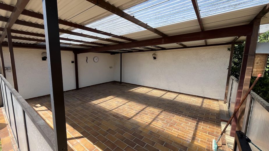Großzügige 5-Zimmer-Wohnung mit Garten, Terrasse und Garage – Foto 16