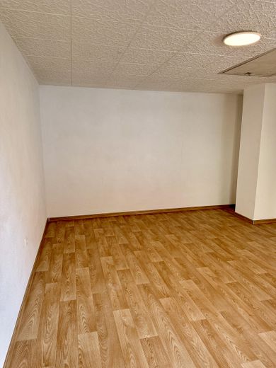 3-room apartment, fitted kitchen, balcony, garage – Photo 9