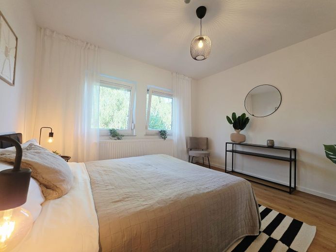 Sofort Einziehen! Erstbezug nach Modernisierung – Barrierearmes Wohnen in Bremen-Hemelingen – Schlafzimmer