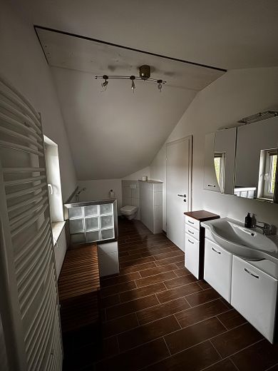 Einzigartiges Haus - seriöse Preisvorschläge willkommen – Bad OG