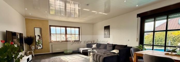 Schönes Einfamilienhaus auf ca. 240 m² in Eschringen mit Außenpool - Einliegerwohnung möglich