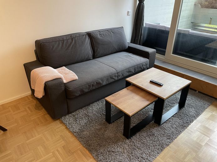 Renoviertes Studio in Bogenhausen nahe Herzogpark – Wohnzimmer/Schlafzimmer
