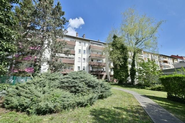 SENZA INTERMEDIARIO & subito libera: appartamento ristrutturato di 3 locali con cucina componibile, KA-Mühlburg – Garten