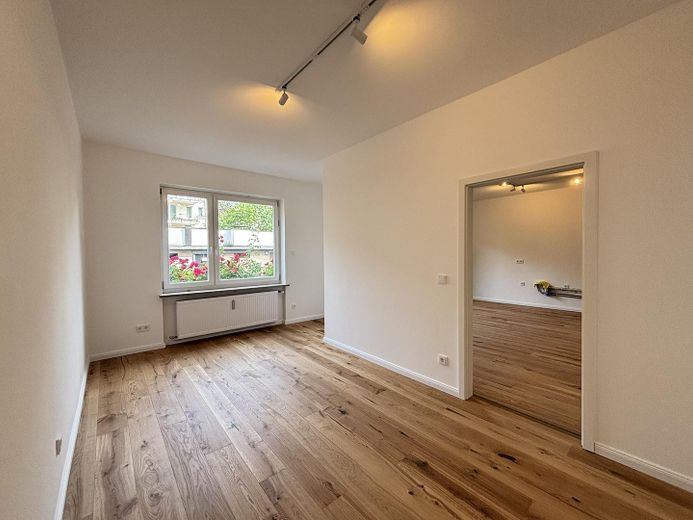Suitable for shared living & renovated: 3 rooms with 2 bathrooms in Maxvorstadt – Foto 10