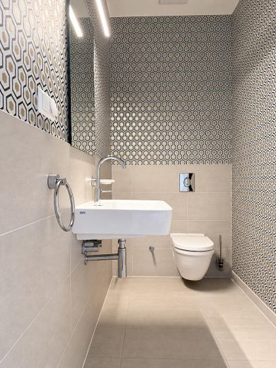 Ein besonderer Rückzugsort am Rosa-Luxemburg-Platz in Berlin Mitte – Gäste WC