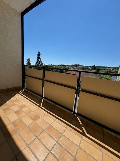Top Gelegenheit! Sanierte 1 ZKB mit Lodgia Kapitalanlage oder Eigennutz – Balkon