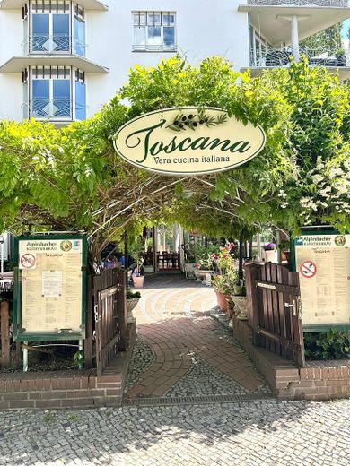 Zeitlose Eleganz trifft auf modernen Komfort - Sanierte 3 Zimmerwohnung am Schloss Charlottenburg – Foto 28