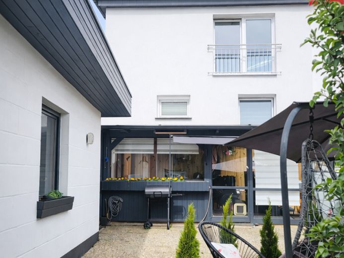 ***Willkommen in Ihrem neuen Zuhause – Familienidylle in Top-Lage von Wunsiedel*** – फोटो 1