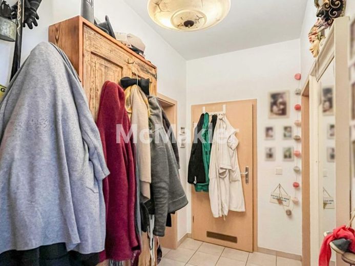 *Investment* - vermietete 3-Zi. Wohnung mit Balkon in C-Schlosschemnitz – Foto 1