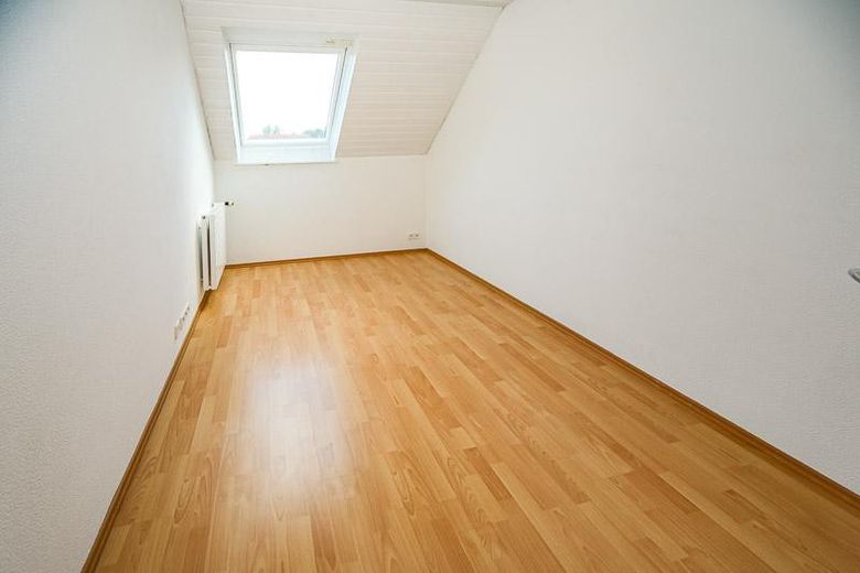Senden‑Aufheim'de birinci sınıf konumda modernize edilmiş ikiz ev – 140 m² yaşam alanı + büyük ofis - komisyonsuz – Helles Kinderzimmer 2