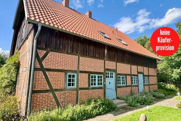 HORN IMMOBILIEN ++ large, stylish half-timbered house in Rumpshagen near Penzlin with many extras!