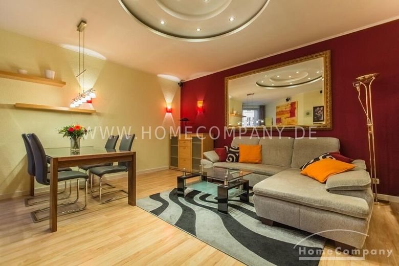 Große 2-Zimmer-Altbauwohnung in Schöneberg, möbliert – 810c62021707f15b6b2acc54638ae15956996cd4.jpg
