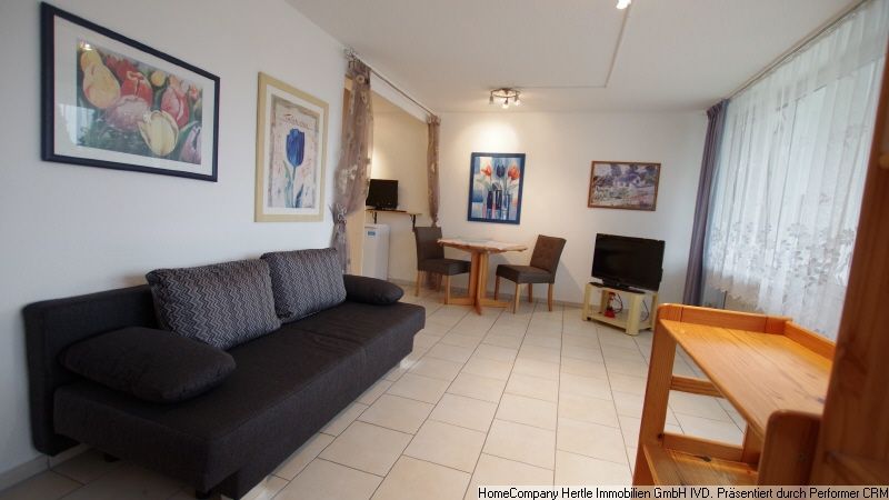 Großzügig  &  möbliert mit Balkon für 3-12 Monate in Zähringen – 8d22b56b5550bf2d364733dc32af435ebd590c8b.jpg