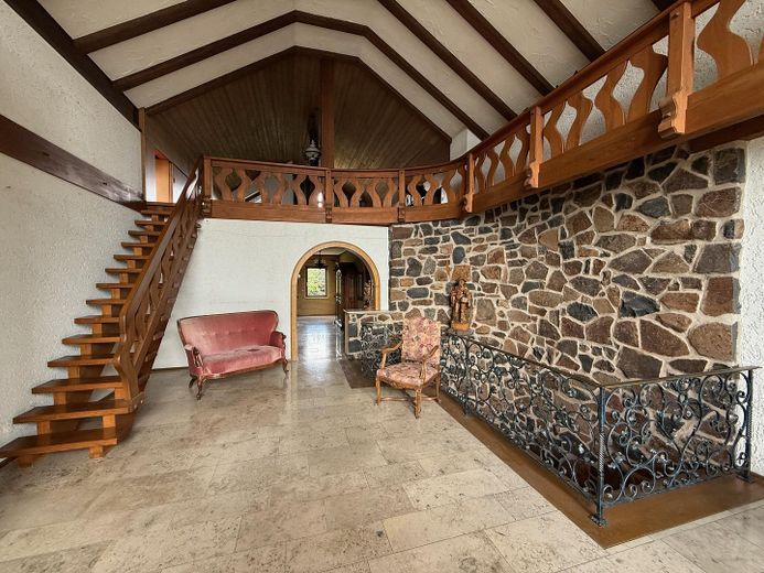 Viel Raum zum Leben: Riesige Landhausvilla in Neuhof/Fulda! – Blick von DG auf Galerie