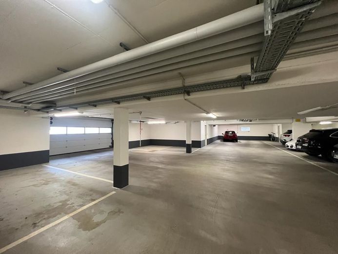 Exklusive 3-Zimmer-Wohnung mit Balkon &amp; Aufzug in gefragter Lage Hamburg – Tiefgarage